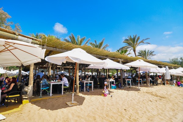 Easter Celebration At Edde Sands